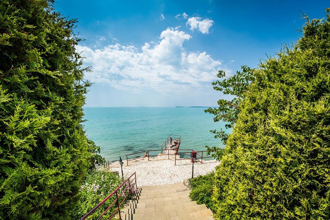 Panorama Marina Fort Beach - Premium Apartments Sea Viev Sveti Vlas Esterno foto