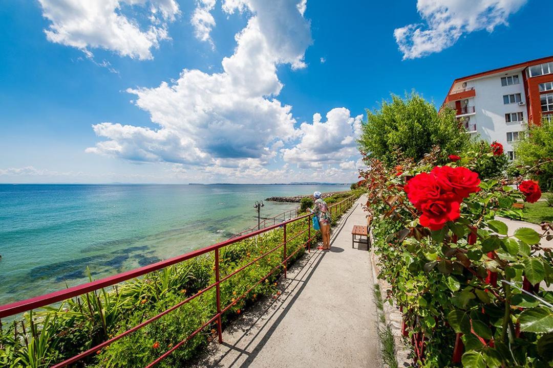 Panorama Marina Fort Beach - Premium Apartments Sea Viev Sveti Vlas Esterno foto